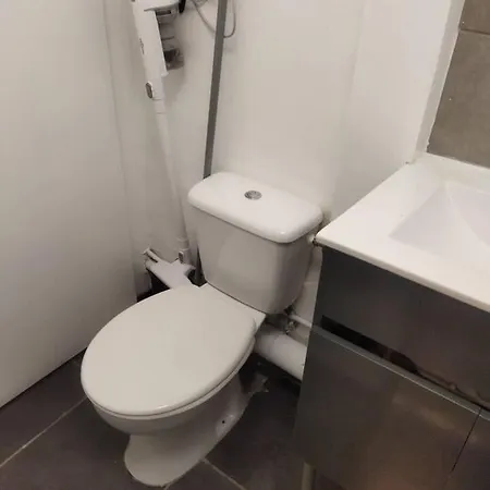 280, Rdc Apartment *